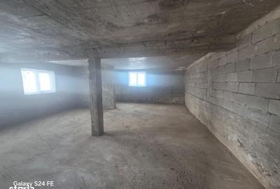 Casă cu 4 camere cu Teren 800 Mp în Central - 8