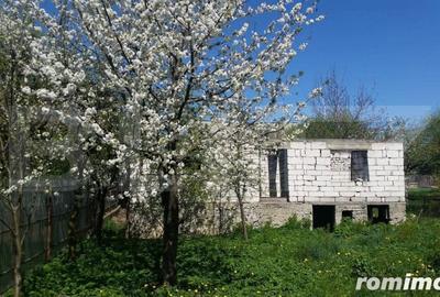Casă cu 2 camere cu Teren 850 Mp în Central - 2