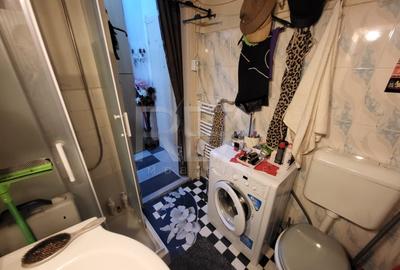 Garsoniera, Universitate - 8