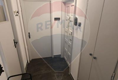 Apartament cu 3 camere, mobilat în Central - 5