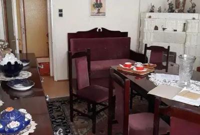 Apartament cu 3 camere decomandat în Dej - 1