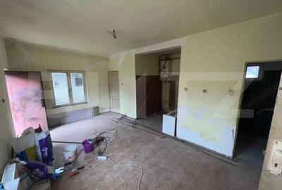 Casa cu teren 645 mp in Santana de Mure? 107 mp utili - 2