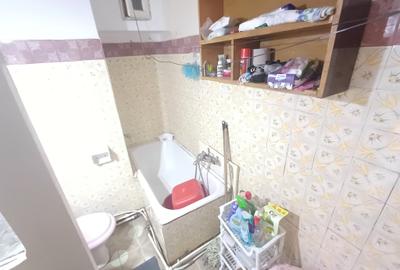 Vanzare casa 2 proprietari in curte - 8