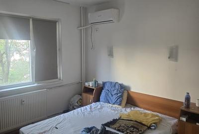 Apartament cu 3 camere decomandat în Titan - 9