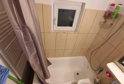 Apartament cu 2 camere decomandat în 1 Mai