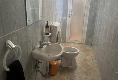 Spatiu comercial 50mp cu vad zona Ramada - 4
