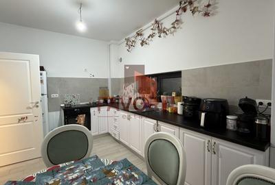 Decomandat. Cu gradina proprie. Mobilat si utilat - 3