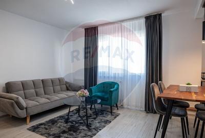 Apartament cu 3 camere semidecomandat în Central - 3