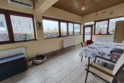 Vilă spectaculoasă – 249 mp utili, teren 881 mp, dotări premium, mobilata - 8