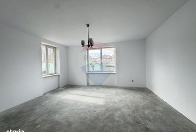 Casă cu 4 camere cu Teren 337 Mp în Central - 5