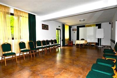 In cartea de povesti a Pietrei Craiului, ansamblu turistic functional, in Plaiul - 2