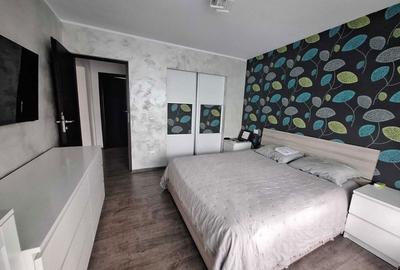 Apartament cu 3 camere decomandat în Gară - 2