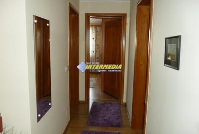 Casă individuală cu 6 camere cu Canalizare în Cetate - 14