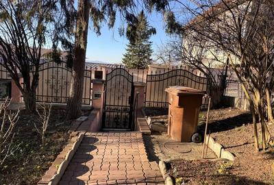 Apartament cu 2 camere decomandat în Central - 1