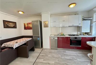 Apartament cu 2 camere decomandat, mobilat în Tractorul - 7