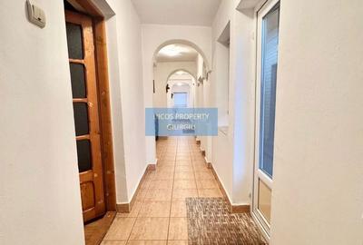 Casă cu 4 camere în Uiești