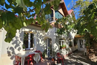 Casă cu 3 camere cu Teren 300 Mp în Pieptănari - 1