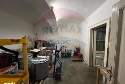 Spațiu comercial, de 90 mp, în Central - 6