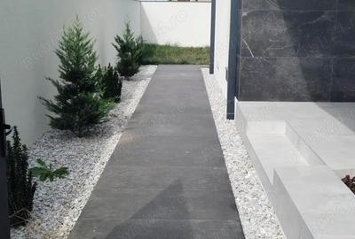 Casă cu 5 camere în Moșnița Nouă