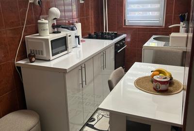 Apartament cu 3 camere decomandat în Central - 8