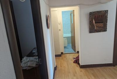 Apartament cu 4 camere decomandat în Rahova - 1