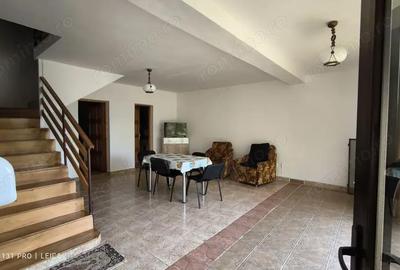 Casă cu 6 camere în Eșelnița - 11
