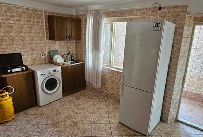 Casă cu 4 camere în Central - 1