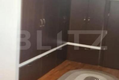 Casă cu 7 camere cu Teren 1253 Mp în Central - 3