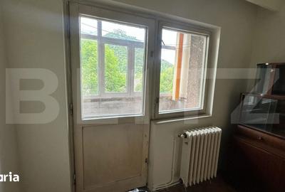 Apartament cu 4 camere decomandat în Central - 8