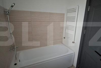 Casă cu 3 camere cu Teren 200 Mp în Central - 1