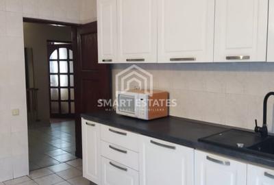 Casă individuală cu 5 camere cu Canalizare în Brâncoveanu