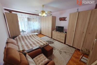 Apartament cu 2 camere decomandat, mobilat în Girocului