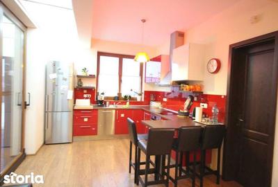 Casă cu 4 camere cu Teren 167 Mp în Dumbrăvița