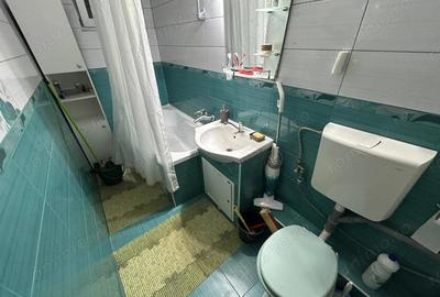 Apartament 2 camere, decomandat - zona Cetate - 2