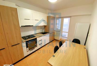 Apartament cu 3 camere decomandat în Ultracentral