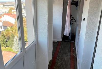 Apartament cu 4 camere decomandat în Central - 1