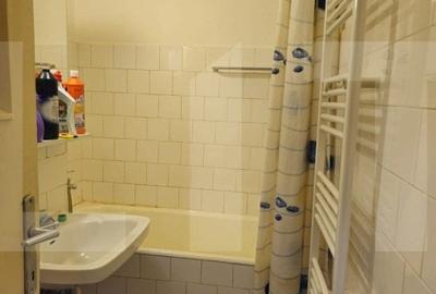Apartament de vanzare, cu o camera, 40 mp, zona Take Ionescu - 7
