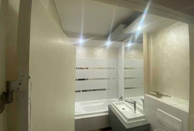 Apartament cu 2 camere decomandat în Radu Negru - 3