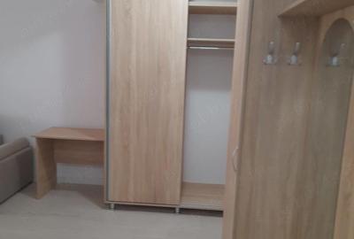 Garsonieră decomandată în Central - 2