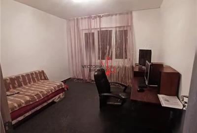 3 camere decomandat Mega Mall - 4
