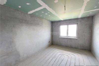 Casă cu Teren 1400 Mp în Mărăcineni - 4