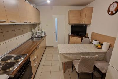 Apartament cu 4 camere decomandat în Feldioara - 3