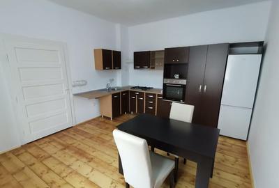 INCHIRIEZ ap.2 camere decomandat la casa,renovat,zona p ta Cluj - 4