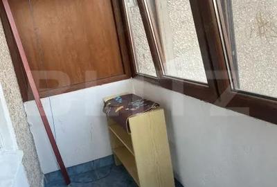 Apartament cu 3 camere decomandat în Nufărul - 5