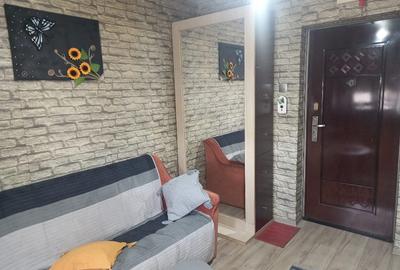 Garsonieră în Micro 14