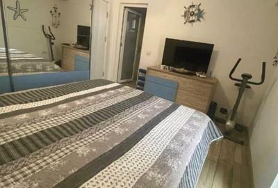 Apartament cu 3 camere în Rovine - 1
