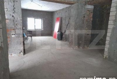 Casă cu 3 camere cu Teren 1150 Mp în Central - 2