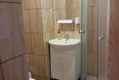 Casă individuală cu 4 camere cu Canalizare în Central - 18
