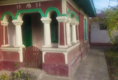 Casă cu Teren 2000 Mp în Ștefan Vodă - 4