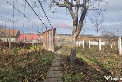 Casă cu 4 camere cu Canalizare în Sud - 1